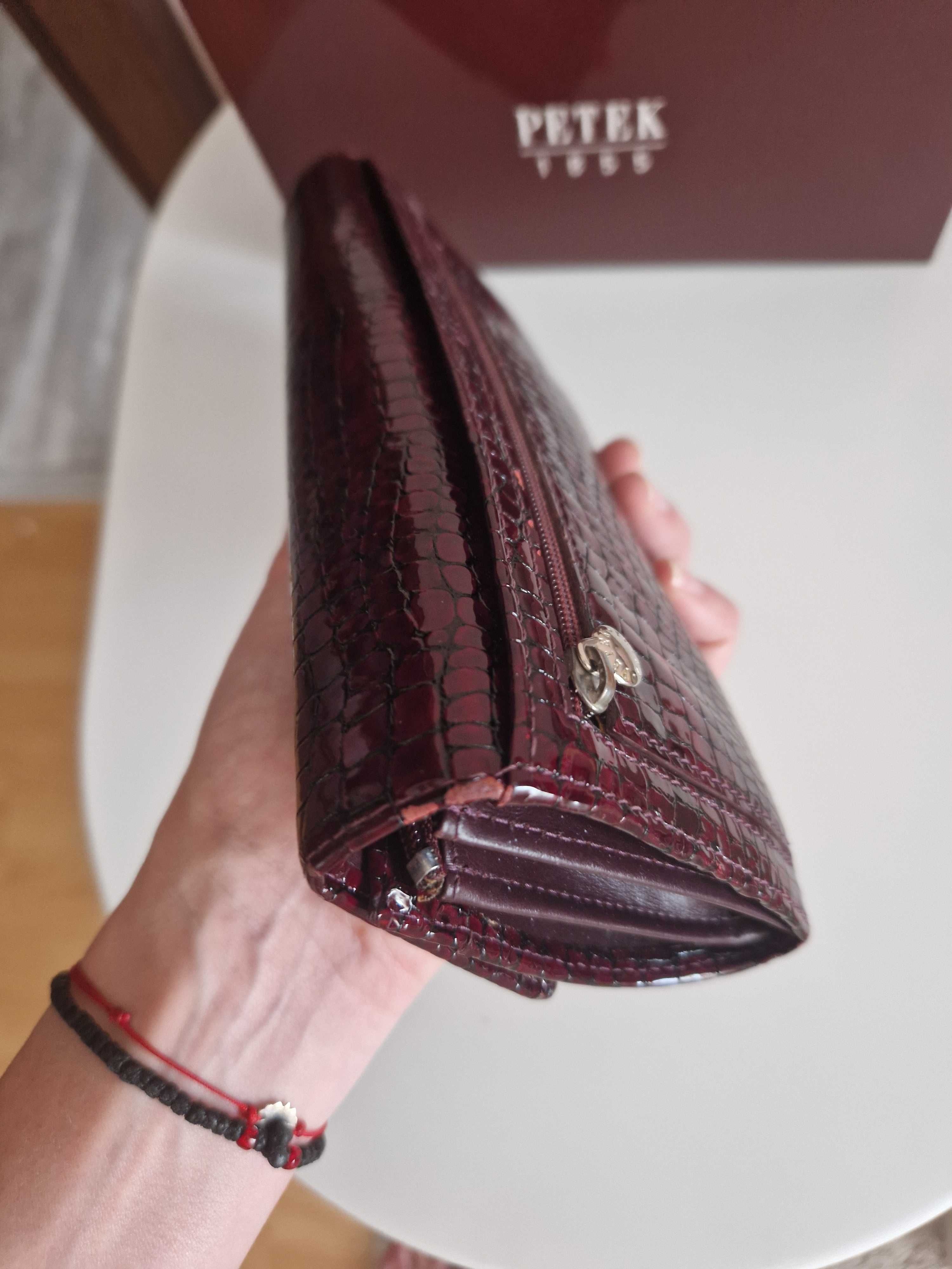 Дамски портфейл Petek