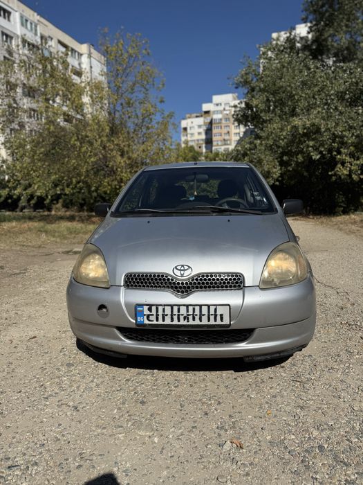 Продава Toyota yaris 2002- 187000 км