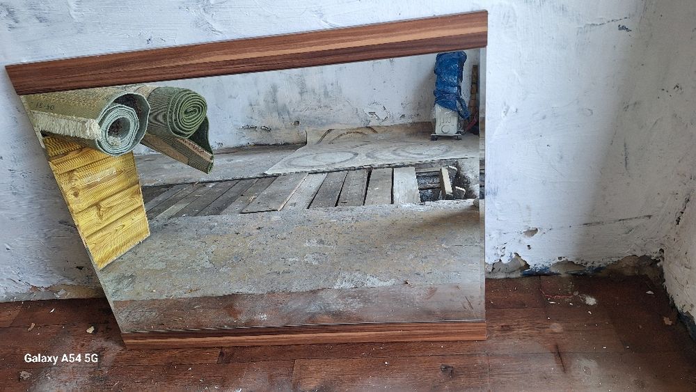 Продам настенное зеркало, Белоруссия , отличного качества, самомывоз