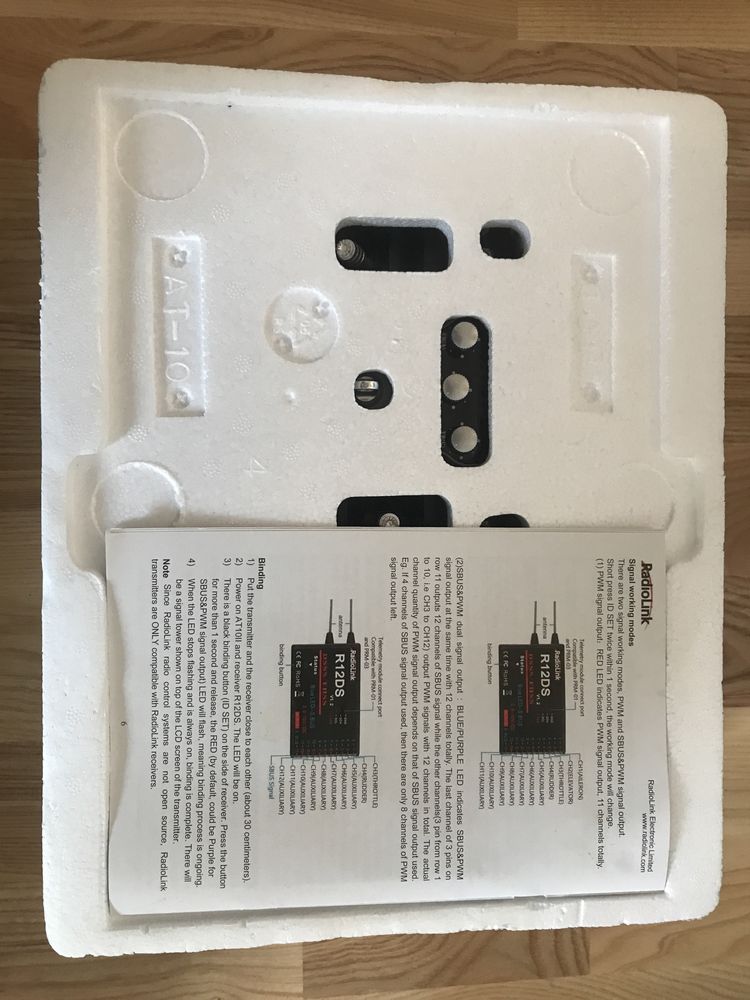 Telecomanda RC Radiolink AT10II + receptor, ca noua !!