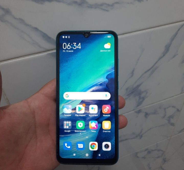Продам телефон Redmi 9c память 64гб состояние идеальное