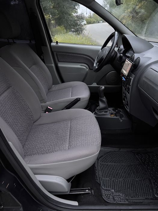 Dacia logan mcv 7 locuri 1.6 Benzina si Gpl