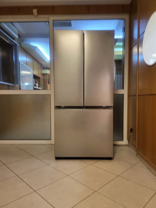 Frigider Samsung