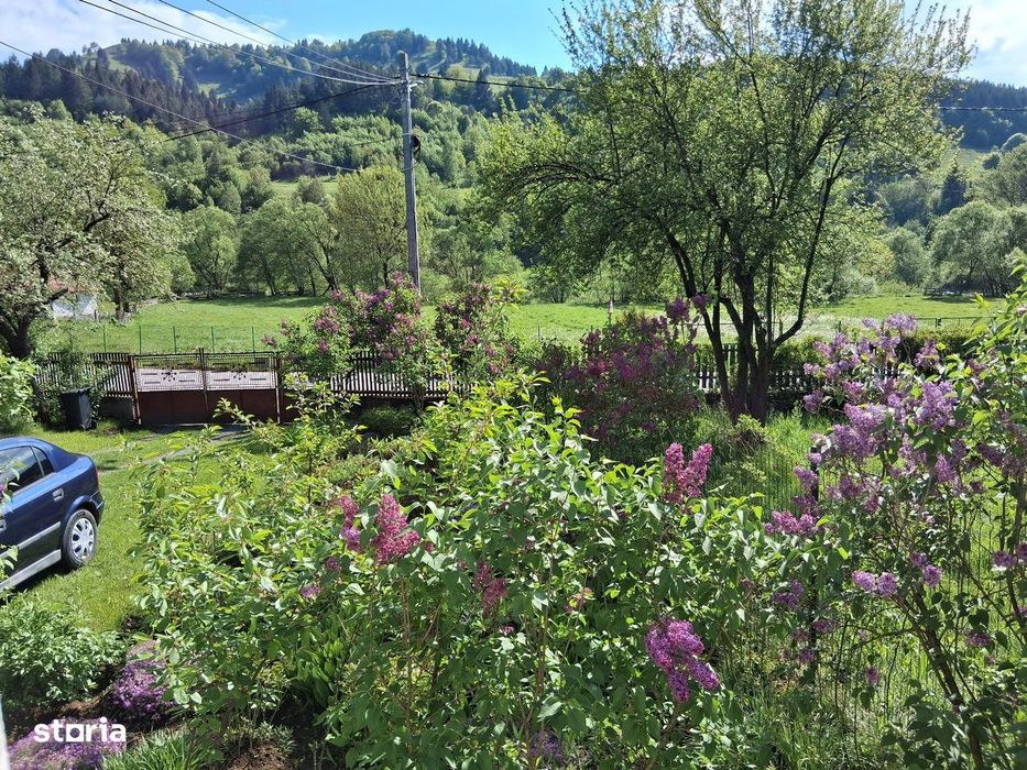 Casa De Vanzare  La Munte