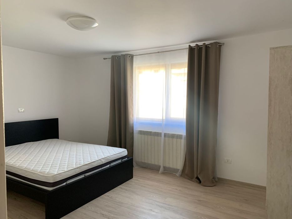 Casa de închiriat la Fagaras, curte