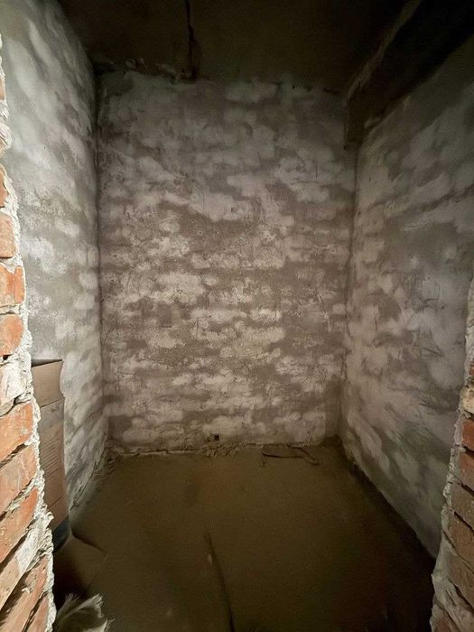 Продаётся 3х квартира на 4 этаж орр КАНЕЧКА