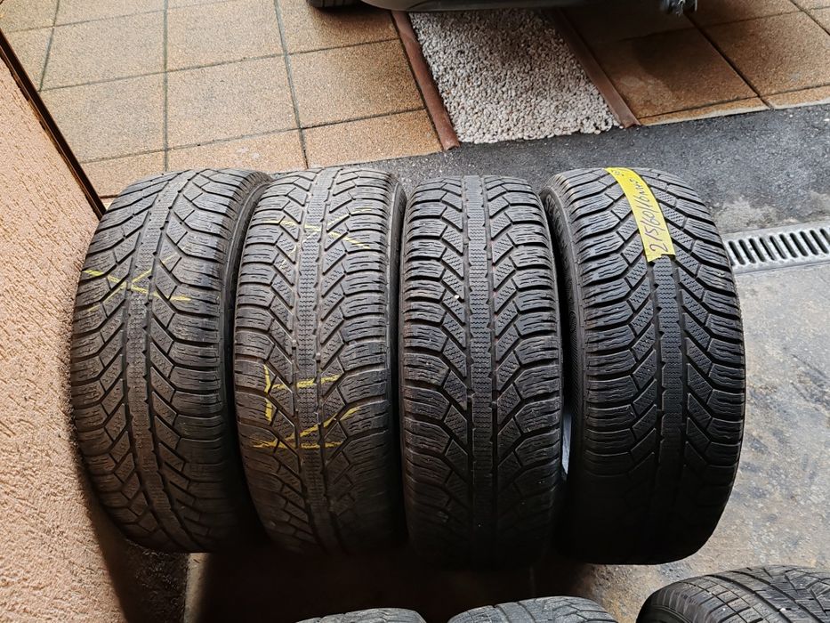 Vând cauciucuri 215/60/16 M+S set complet Semperit
