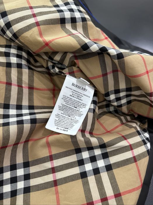 Geaca Burberry , calitate premium , pe comanda , noua , L