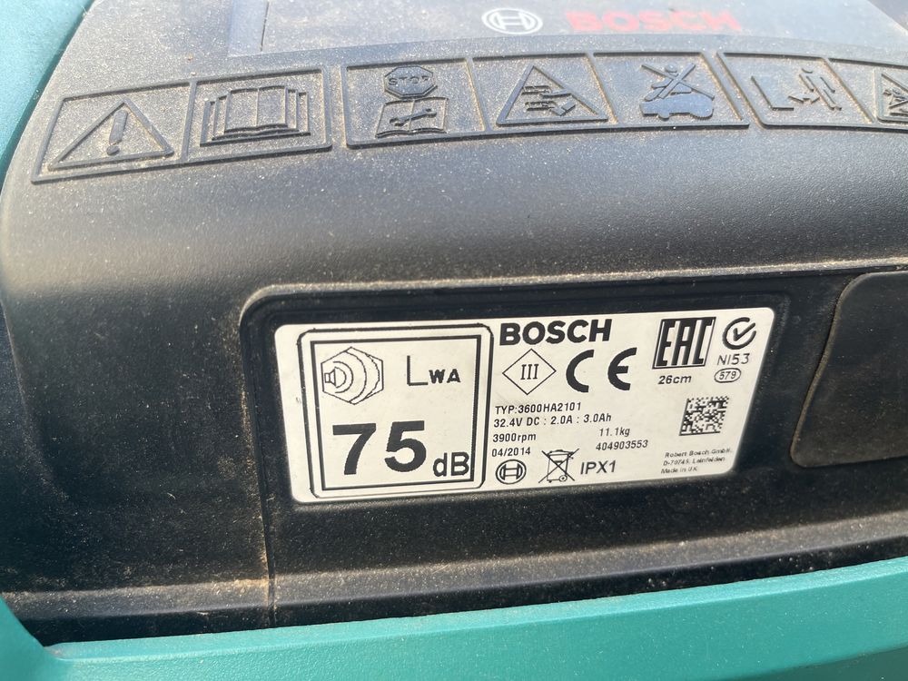 Косачка робот Bosch indego