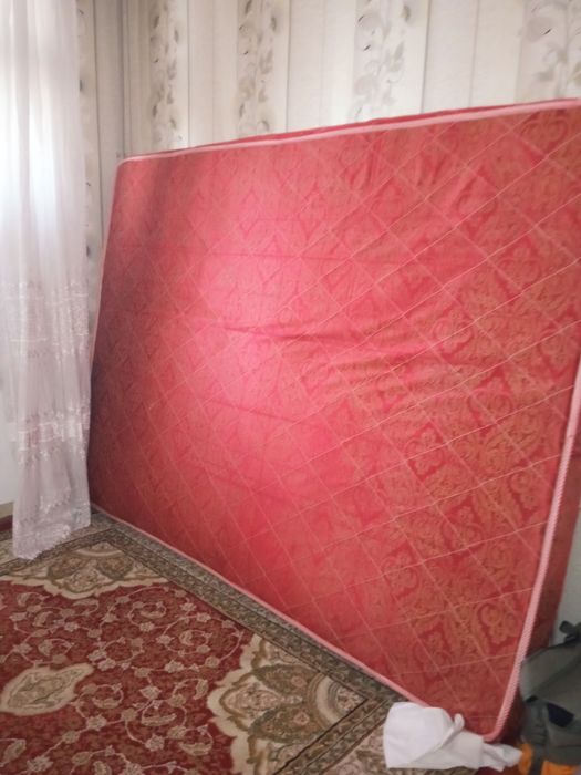 Матрас Б/У двухспальный