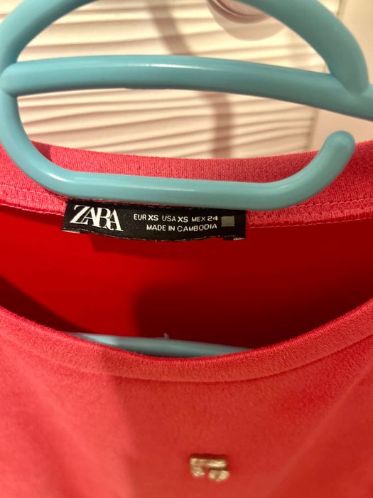 Розова рокля Zara
