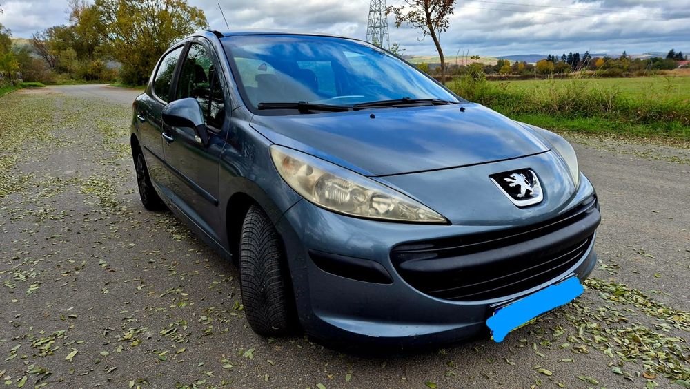 Vând Peugeot 207