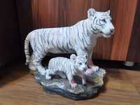 Tigri siberieni  Figurina Bibelou Tigru