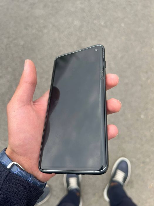 Samsung s10 8/128 kelishamiz