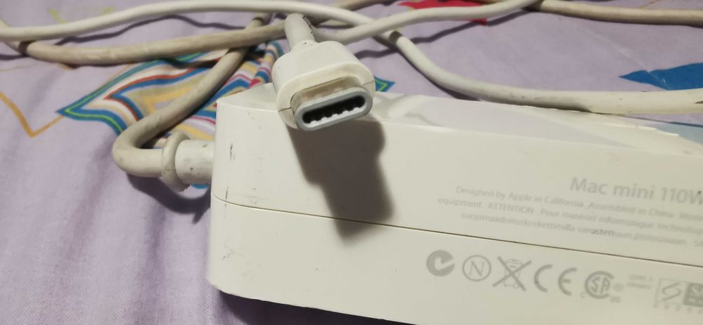 Incarcator pentru Mac Mini A1283 de 110W Model A1188 folosit