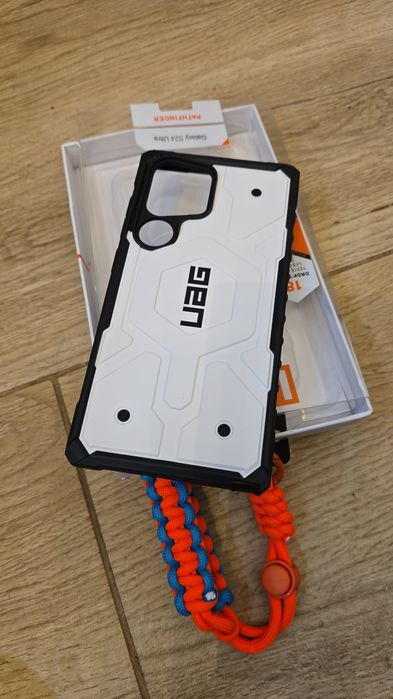 Vând husa s24 ultra UAG (URBAN ARMOUR GEAR)