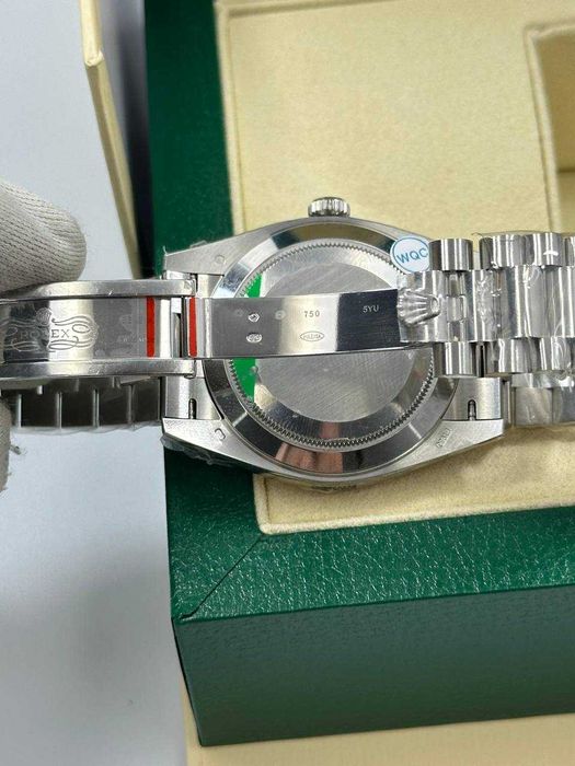 Rolex Day-Date 40mm ref. 228239 - Green Roman Dial