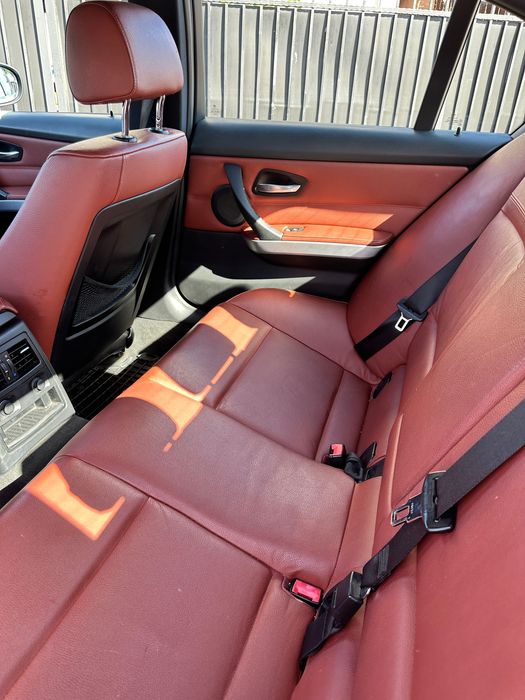 Vând BMW 320 e90 2011 184 cp  VIN- WBAPP31060A750472