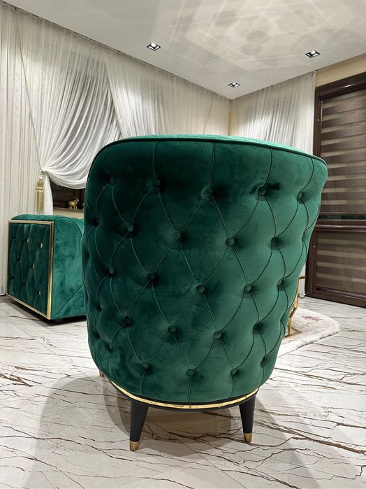 Диван и фотьол италиянски