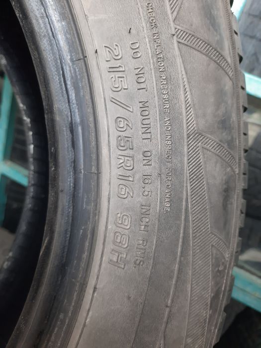 Продавам 4бр. Зимни гуми 215/65/16 Falken