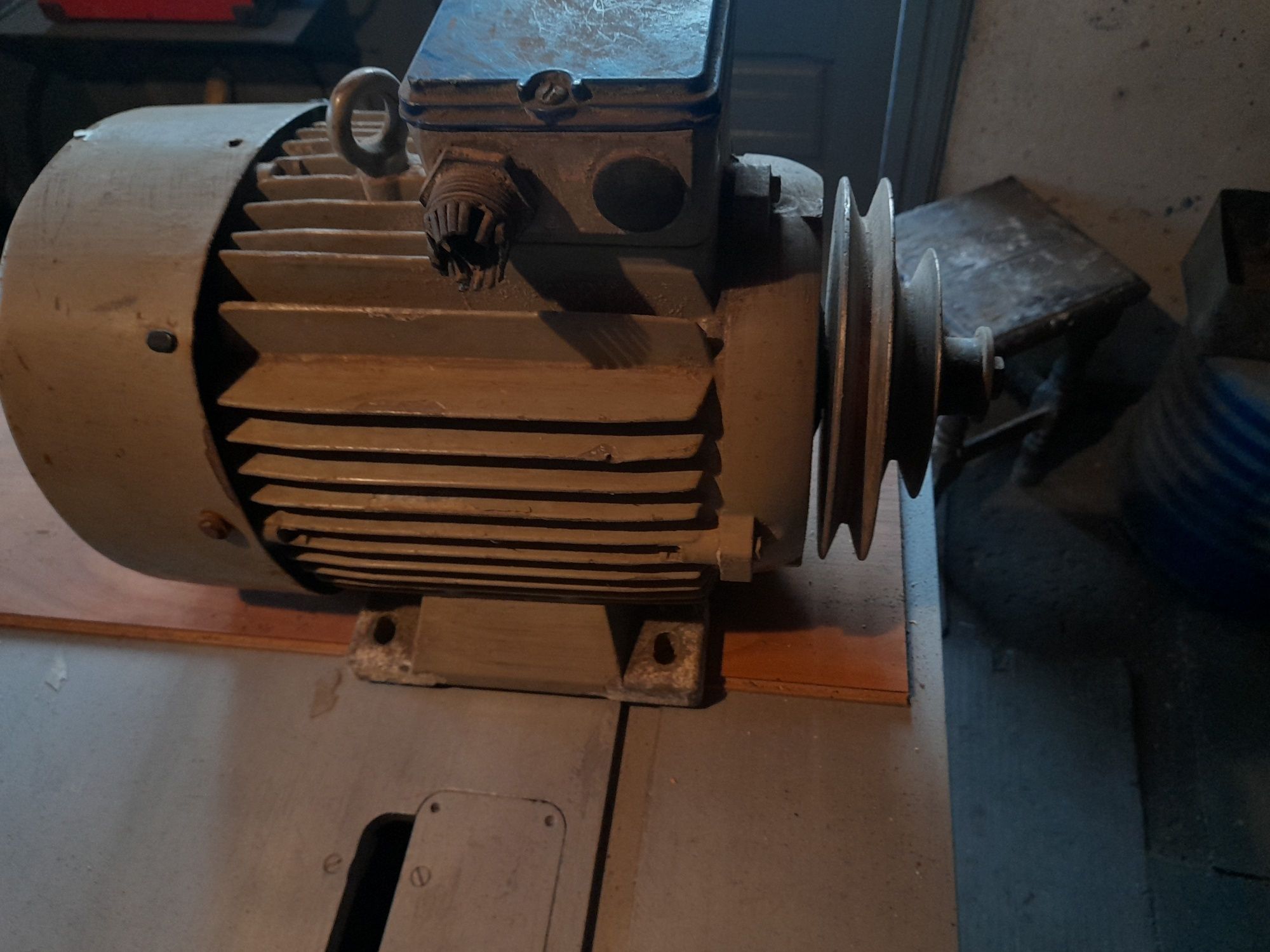 Motor trifazic 4 kw