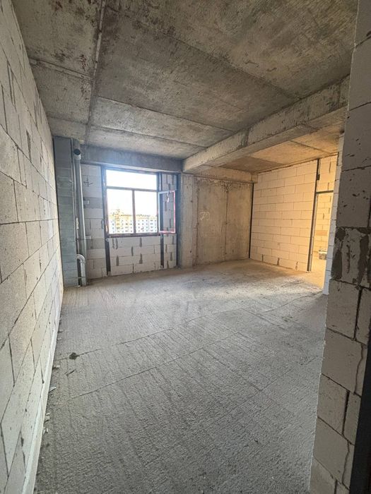 Sky avenue Sergeli 8 navastroyka uy sotiladi