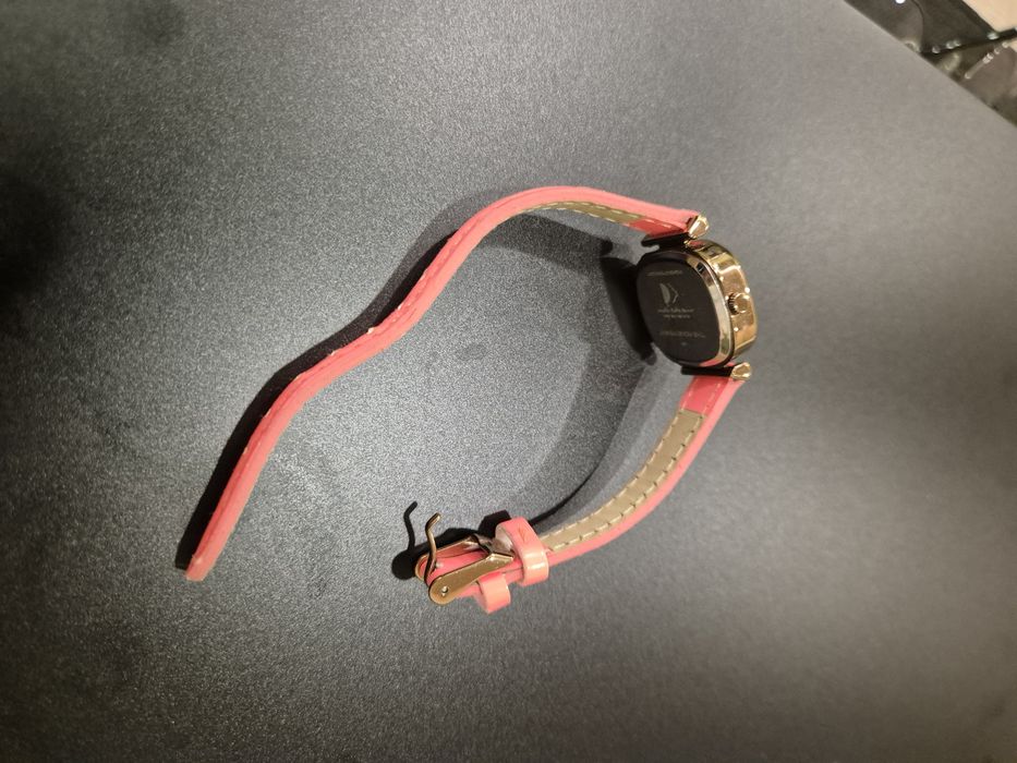 Немски часовник, Komono