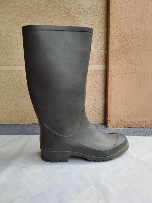 Резиновые сапоги