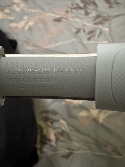 Слушлаки Sony wh-ch710n, бели, безжични