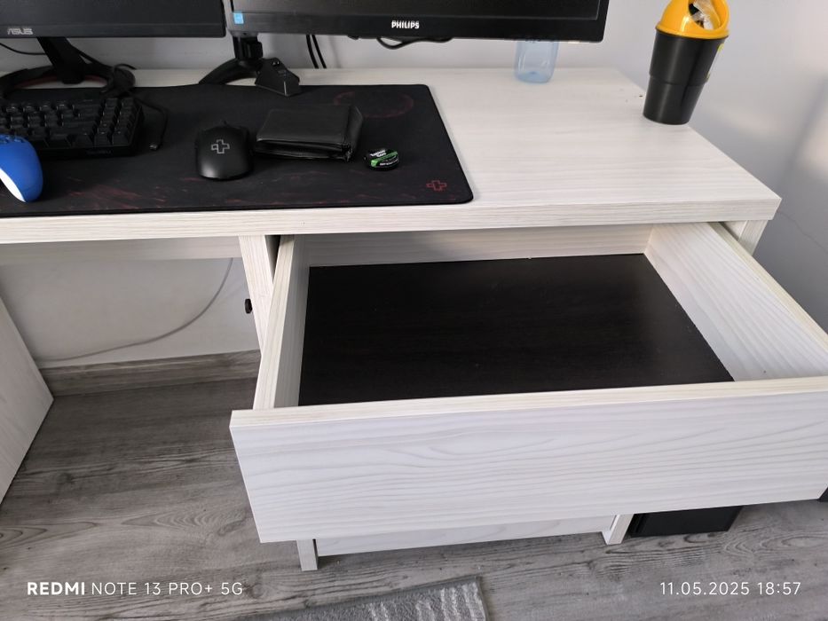 Birou model Mobix de la Laguna