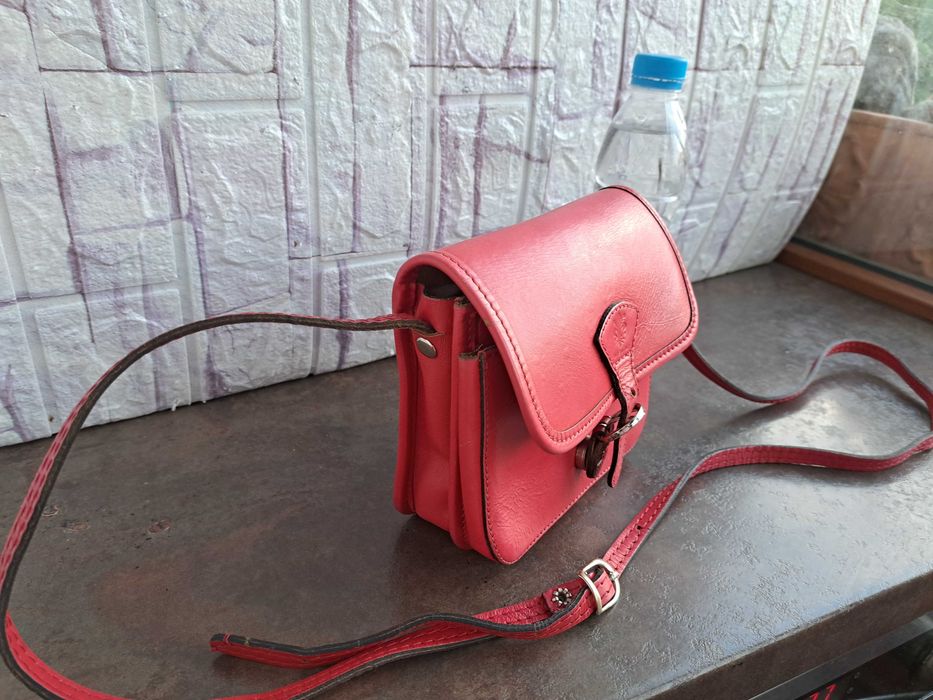 дамска чанта,червена малка чантичка-естествена кожа