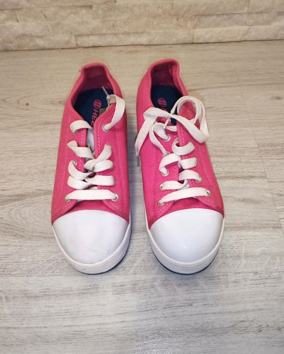 Pantofi sport Heelys, cu rotile, mărimea 36,5