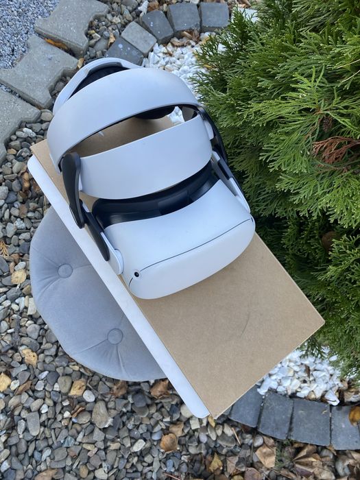 Oculus quest 2 cu suport headstrap
