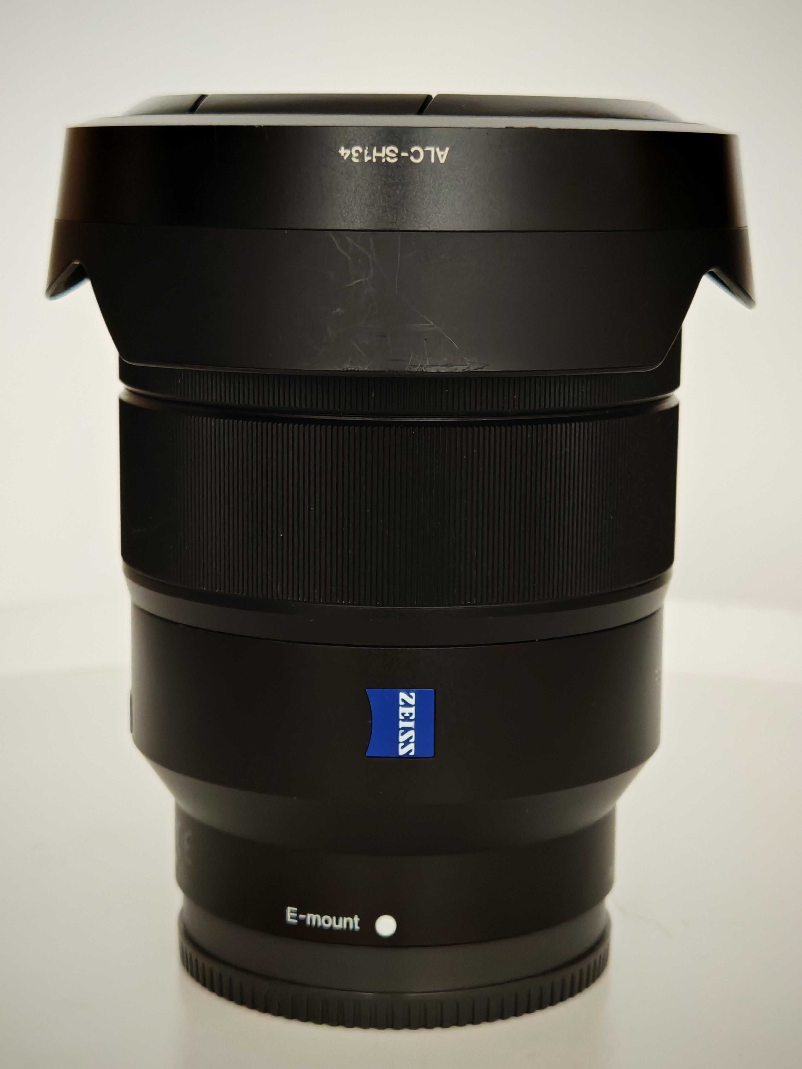 Обектив Sony Zeiss Vario-Tessar T* FE 16–35 mm F4 ZA OSS