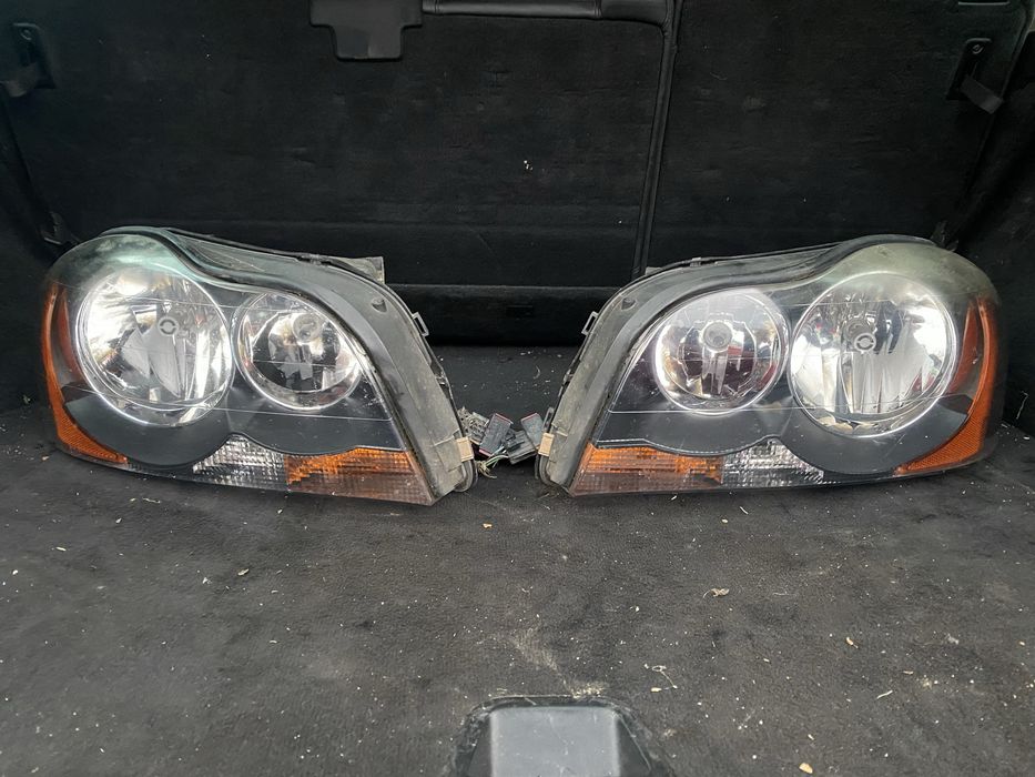 Фарове XC 90 Volvo