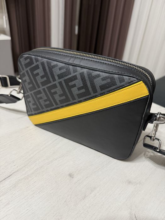 Чанта за през рамо Fendi