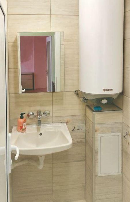 Дава се под наем Двустаен апартамент в Варна, Изгрев - 45 кв.м за 300 € - Снимка #4