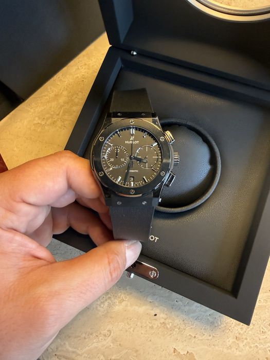 Часовни Hublot