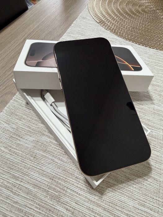 Telefon Iphone 16 pro max 256 GB