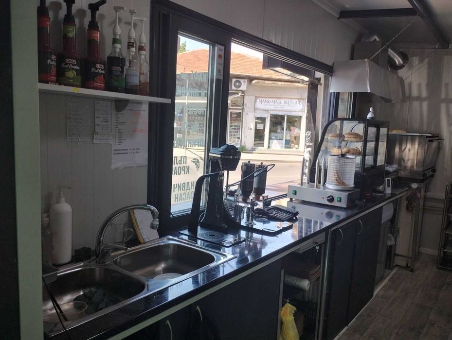 Преотстъпва заведение за бързо хранене в Пловдив