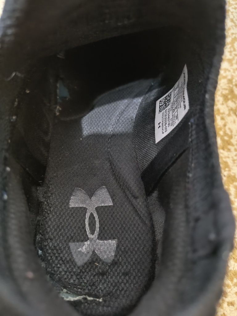 Under Armour HOVR Phantom 3