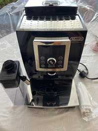 Vand  Espressor automat De'Longhi Cappuccino ECAM 23.460.B produs nou!