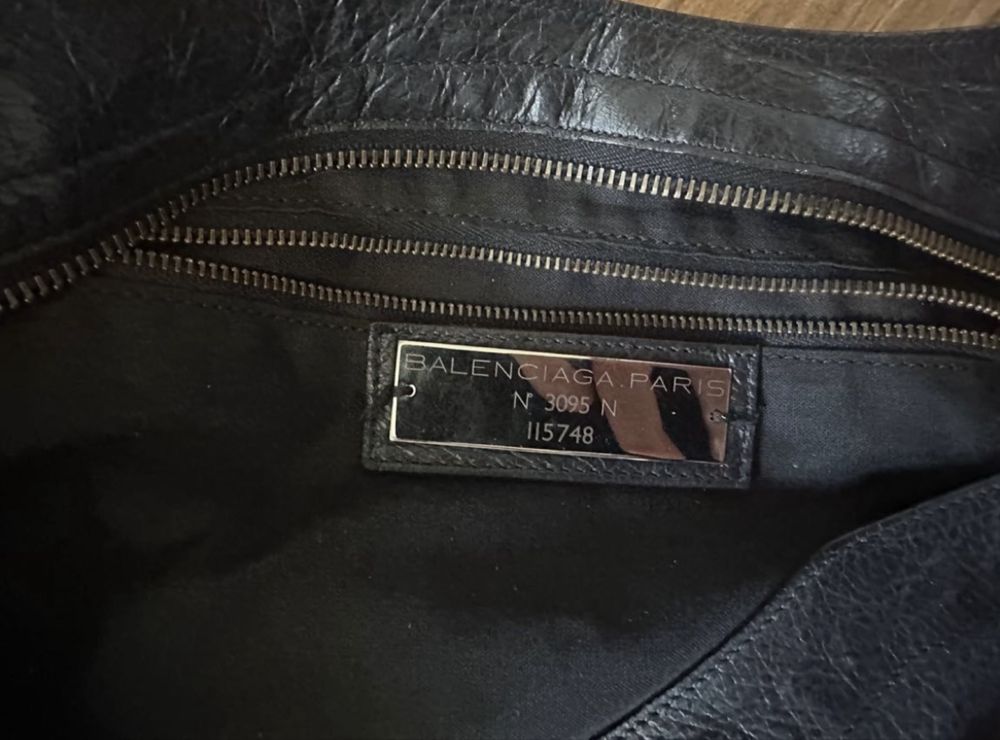 Оригинална чанта Balenciaga City Bag Medium
