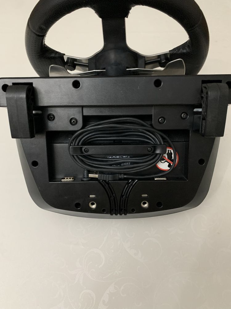 Игровой руль Logitech g25