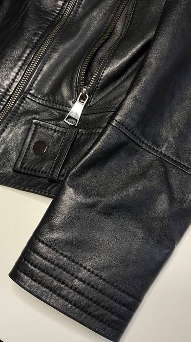 vand geaca din piele naturala