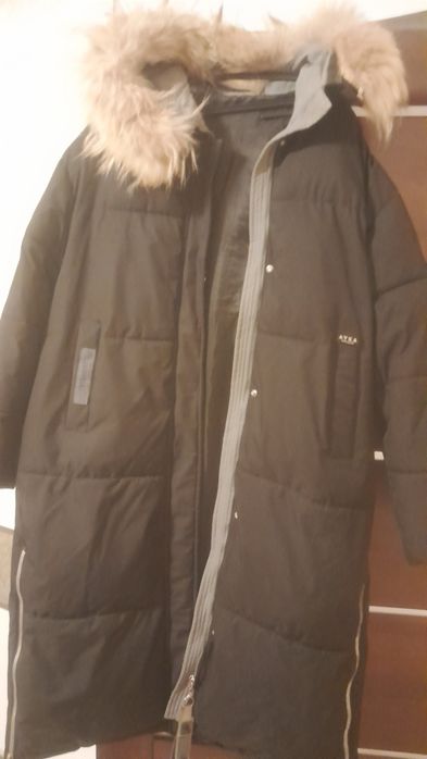 Продам зимний тёплый пуховик