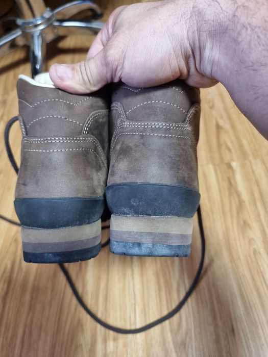 Bocanci meindl.vanatoare/drumetii nr 40 1/2