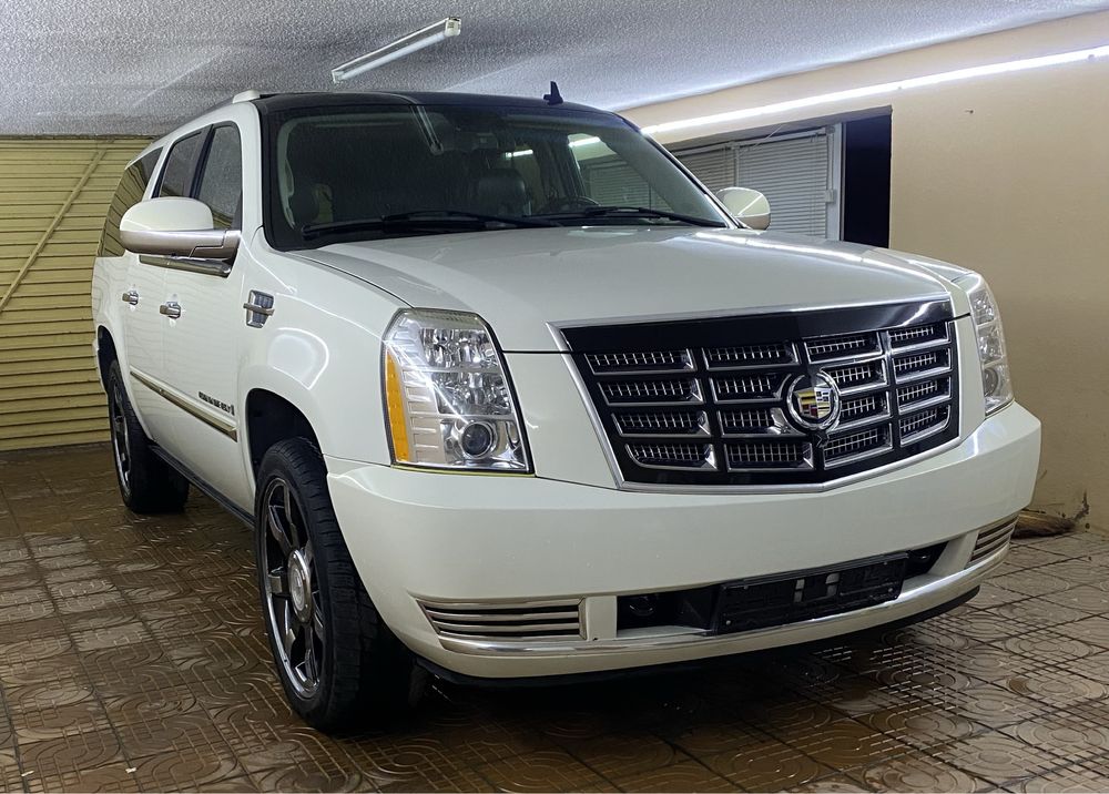 Cadillac Escalade ESV 6.2