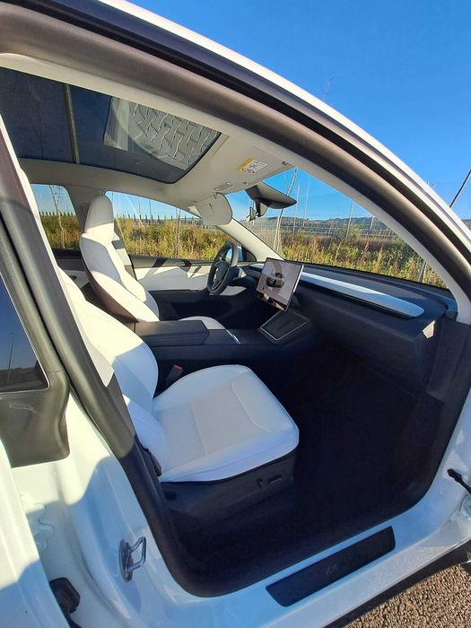 Тесла Tesla Model Y juniper SR RWD