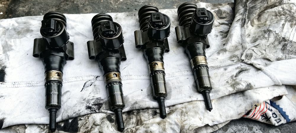 Дюзи 2.0 TDI BKD 03G 130 073 G